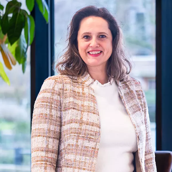 Nicole van Tilburg aan de Stegge werkt als coördinator HR, recruitment en verzuim voor de artsen en behandelaren van Amstelring