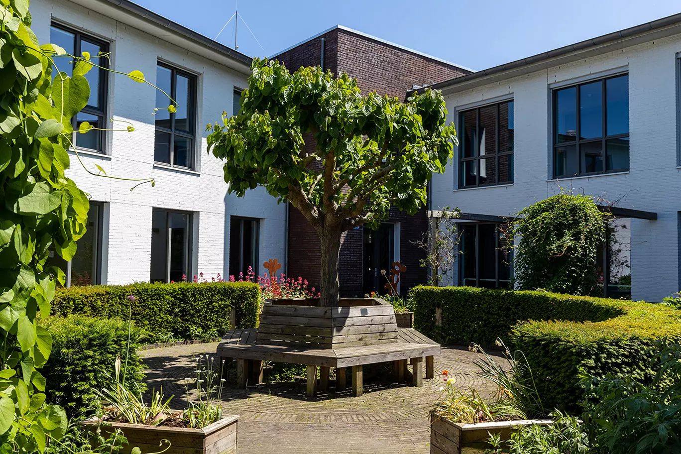 Werken bij hospice Bardo